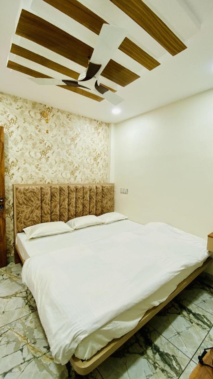 Hotel Malay Inn Ujjain Exterior photo