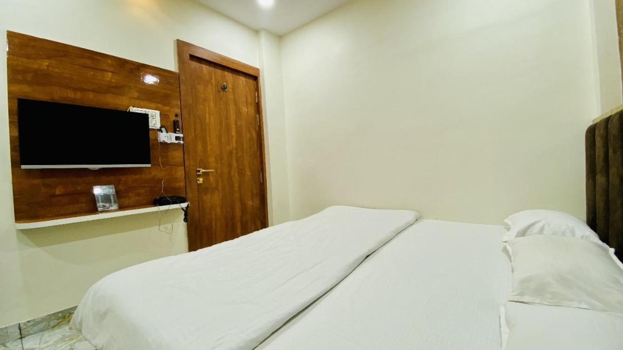 Hotel Malay Inn Ujjain Exterior photo